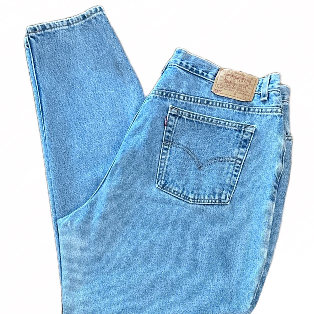 Vintage Levi’s 550 USA Relaxed Fit High Waist Tapered Leg Mom Jeans